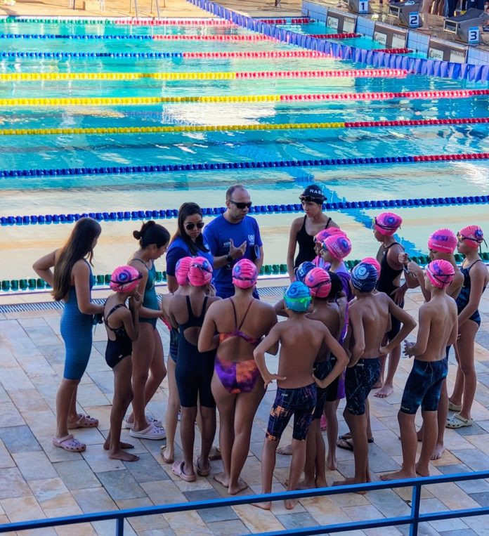 swimmers 1 foto da equipe swimmers/sesi na disputa do festival centro-oeste de natação
