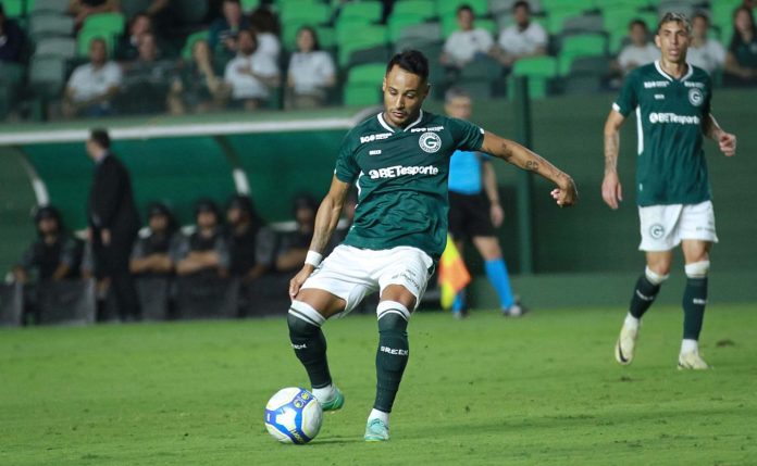 08 FOTO DO JOGADOR MATEUS GONÇALVES, EX-GOIÁS, PRESO COM MACONHA