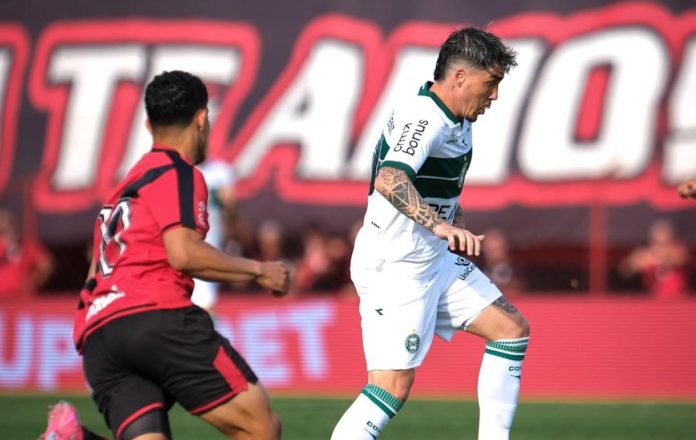 ATLÉTIOCO GOIANIENSE X CORITIBA FOTO GABRIEL THÁ CORITIVA