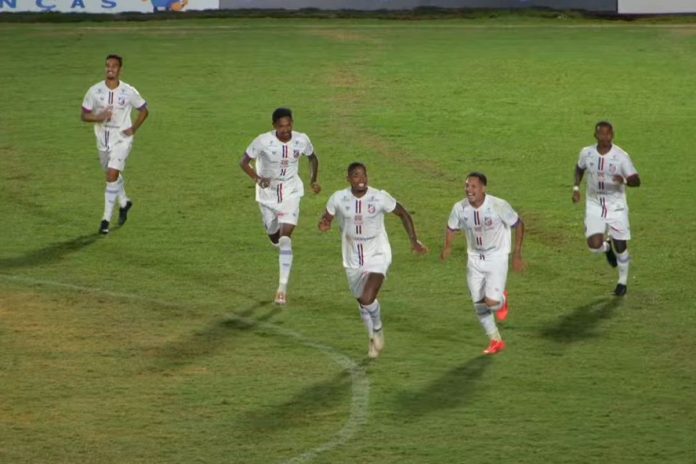 DORAMA BRASILEIRO (23) foto da partida entre trindade x rio verde pela divisão de acesso de 2025