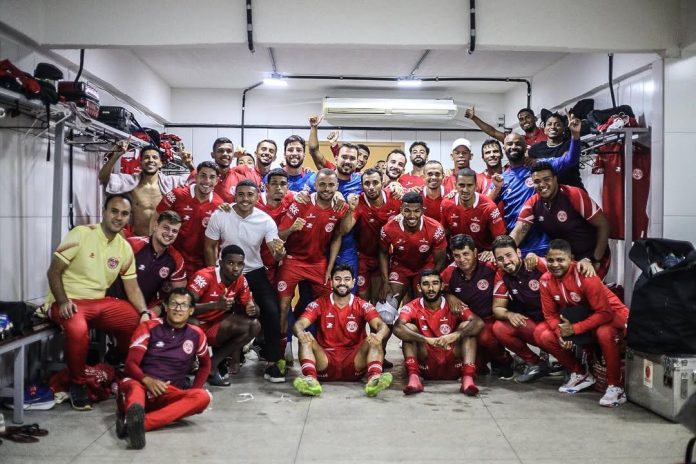 Elenco da Anapolina após vencer o Iporá por 3x1, na 4ª rodada da Divisão de Acesso 2025
