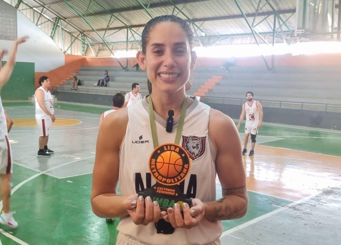 Larissa Costa (33 anos), ala e armadora do Alpha Basquete na LIMBA 2025