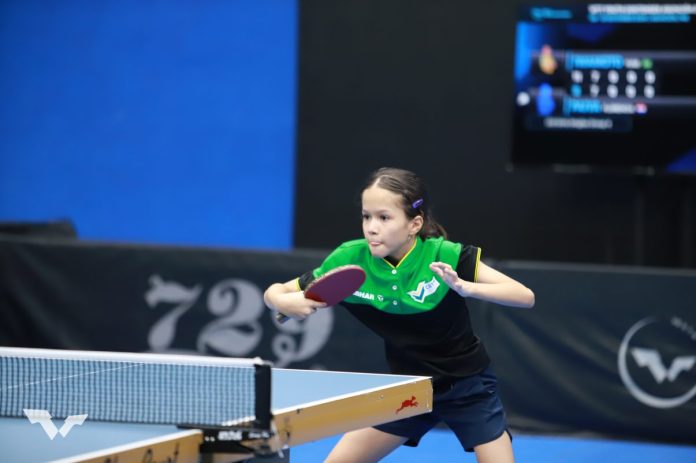 yumi iwamoto foto da mesa tenista yumi iwamoto