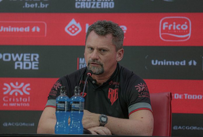 54617699660_98c070d596_k foto do técnico fábio matias do atlético clube goianiense