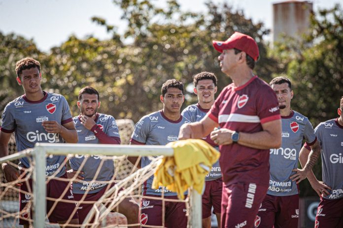 TREINO VILA NOVA treino do vila nova futebol clube