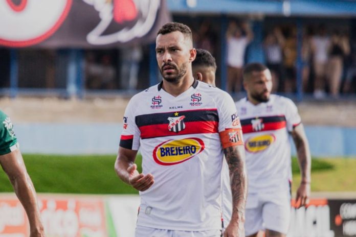 FOTO DO VOLANTE JOÃO AFONSO, EX-JOGADOR DO ANÁPOLIS FUTEBOL CLUBE