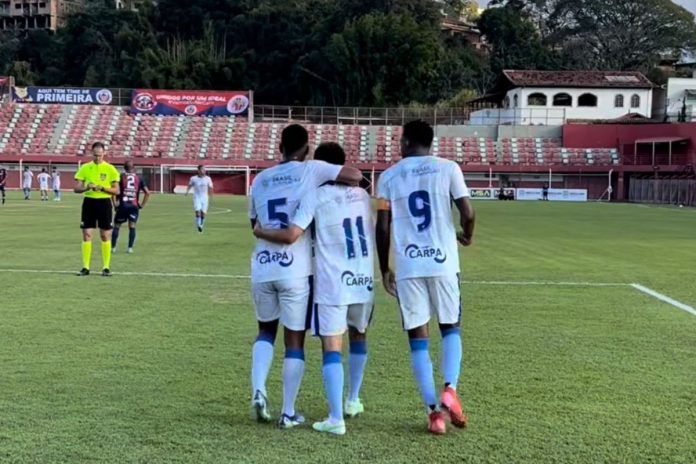 foto da partida entre itabirito futebol clube x goiatuba esporte clube
