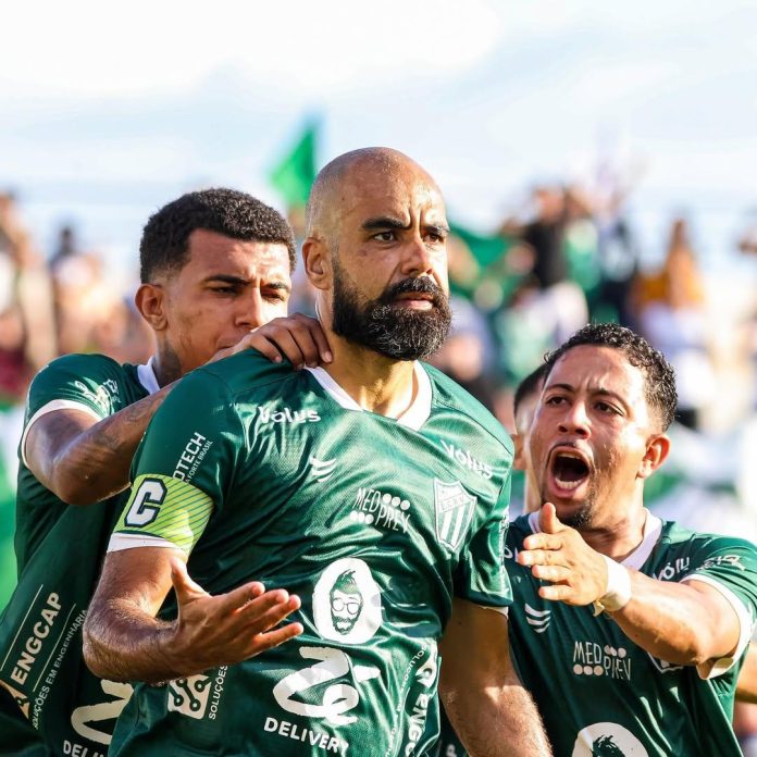 Daniel Costa, meia ex-Rio Verde contratado pelo Goiatuba em 2025