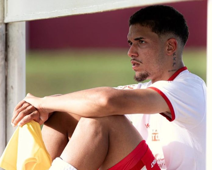 Fillipi Samuel, atacante do Vila Nova sub-20