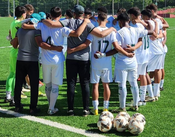 Goiás sub-15 reunido antes de estrear na Copa 2 de Julho 2025