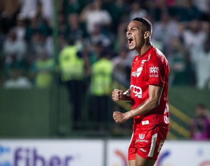 Igor Inocêncio em Goiás 2x2 Vila Nova - 3ª rodada da Série B 2025