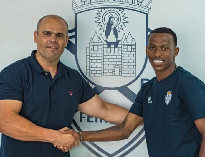 Miguel Correia, atacante ex Grêmio Anápolis, Goiás, Trindade e Abecat