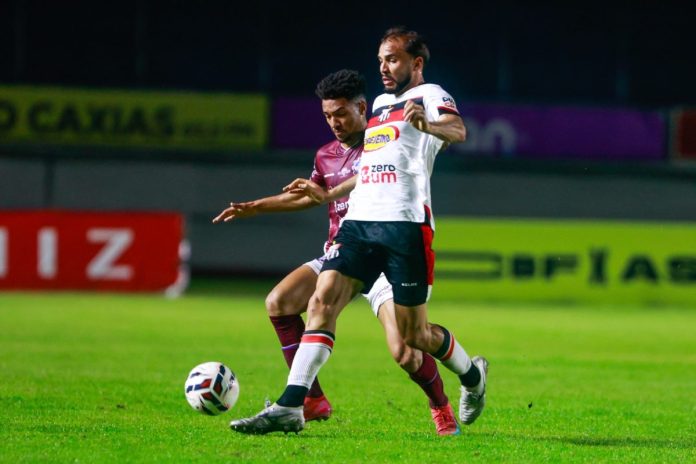 caxias anapolis 1 foto da partida entre caxias x anápolis