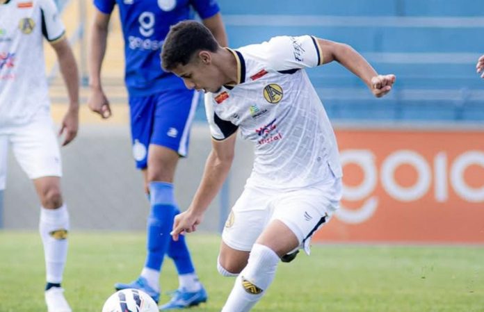 DYEGO APARECIDENSE FOTO EDUARDO SOARES APARECIDENSE