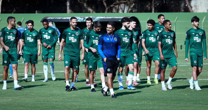 Elenco Goiás Foto GOIÁS FOTO ROSIRON RODRIGUES