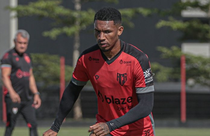 LELE ATLÉTICO GO FOTO BRUNO CORISNO