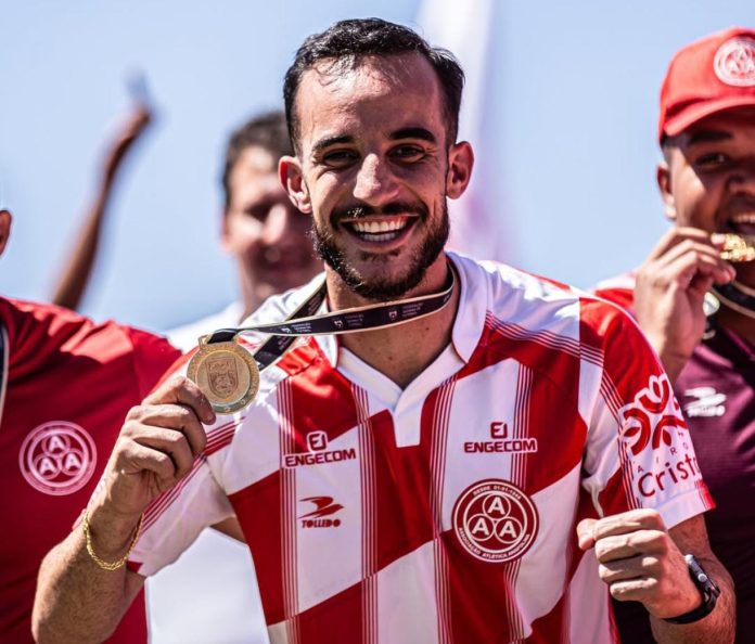 PETROCELLI ANAPOLINA FOTO JORGE LUIZ ANAPOLINA