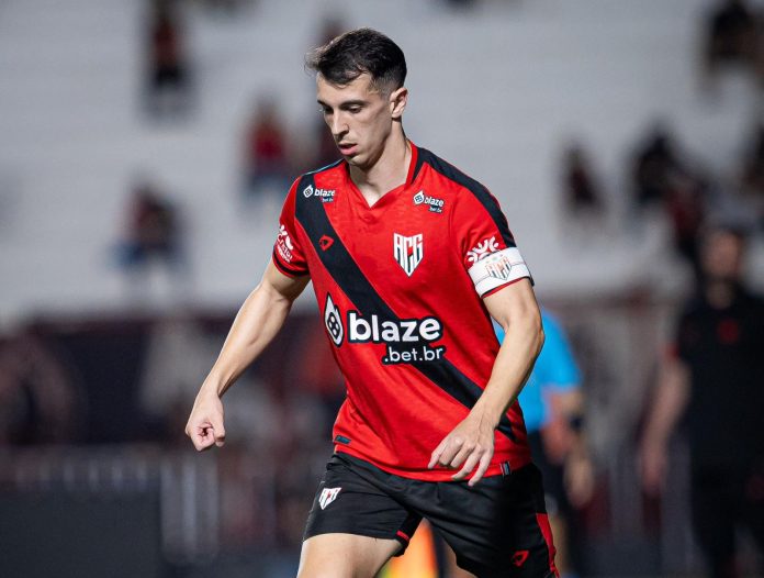 Shaylon, meia ex-Atlético GO