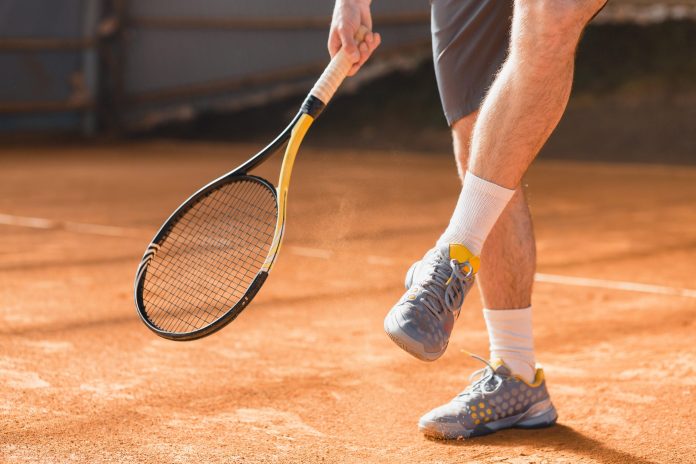 cima-de-jogador-tenis