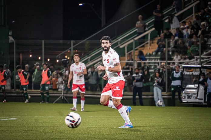 Bruno Mendes em Chapecoense x Vila Nova - 24ª rodada da Série B 2025