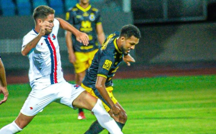 GUANABARA CITY X CRIXÁS FOTO CARLITO NETO F