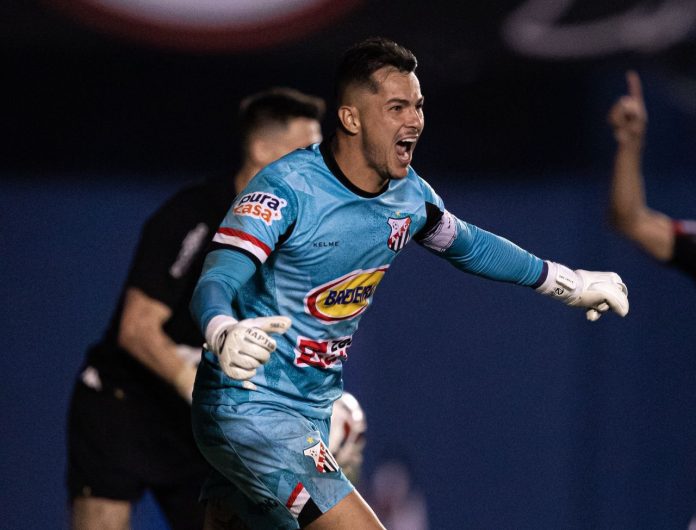 Paulo Henrique (Paulinho), goleiro do Anápolis em 2025 e 2026