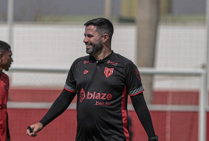 RAFAEL LACERDA ATLÉTICO GOIANIENSE FOTO BRUNO CORSINO 2