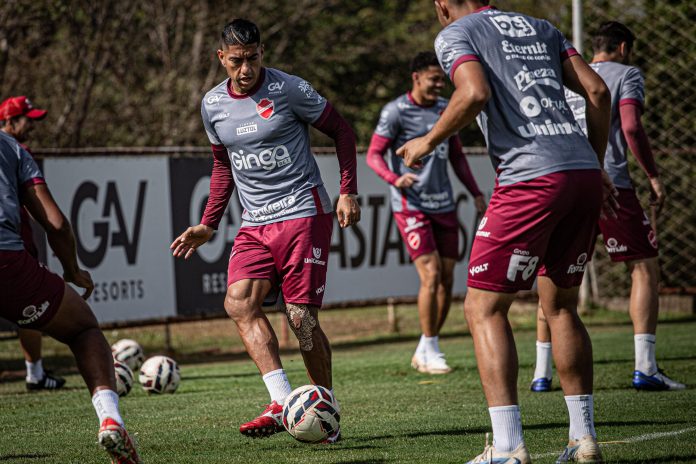 Rafl, volante do Vila Nova