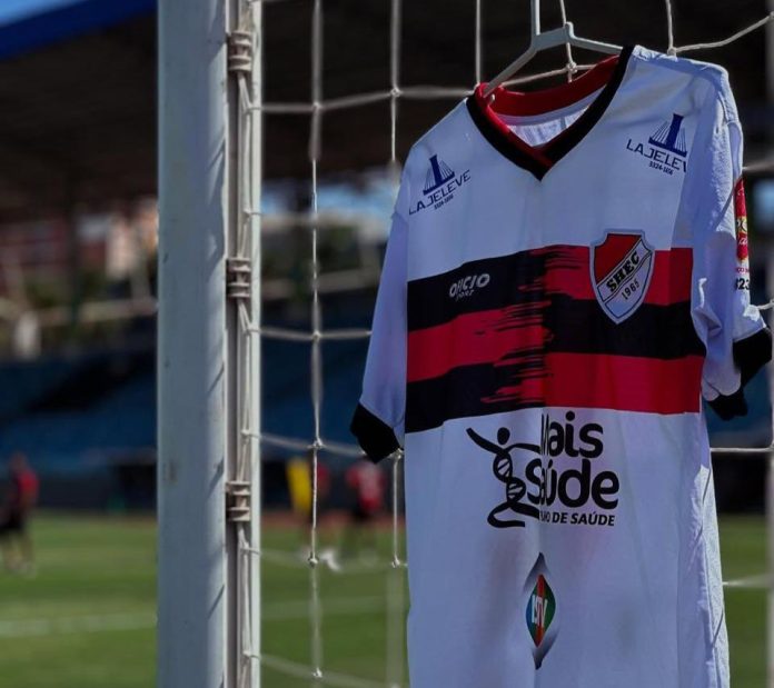 Uniforme principal do Santa Helena para a Terceirona 2025