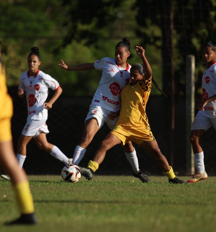 Aliança 1x0 Vila Nova Goiano Feminino - Roberta Foschiera 01