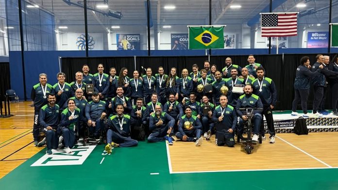 Delegação brasileira na Copa do Mundo de Vôlei Sentado 2025