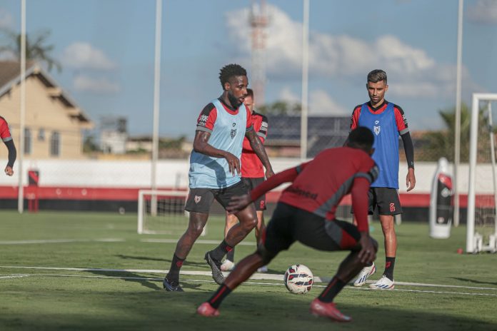 ELENCO ATLÉTICO-GO GUILHERME ROMÃO E JORGINHO 2025 OUTUBRO