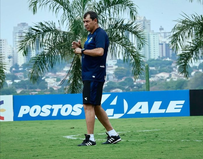 Fábio Carille, técnico do Goiás