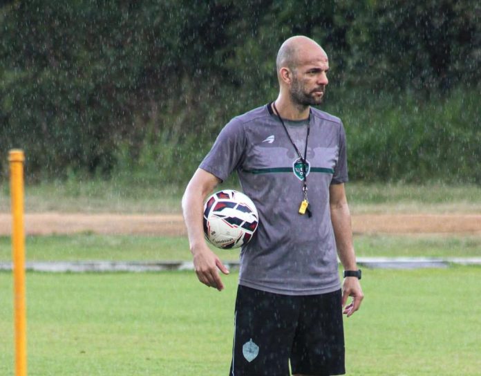 Gladstone, novo auxiliar técnico da Jataiense