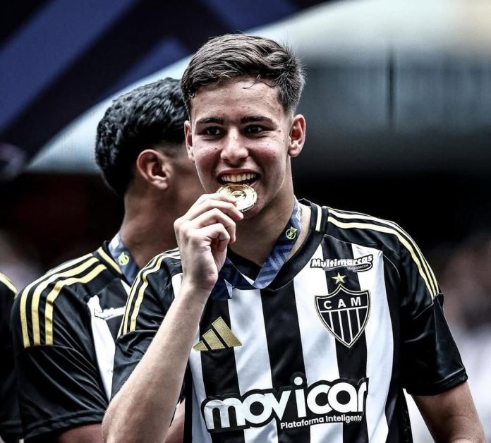 Guilherme Vieira, zagueiro formado no CEWG, do Atlético-GO