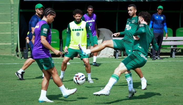 ELENCO GOIÁS TREINAMENTO FOTO ROSIRON RODRIGUES GEC