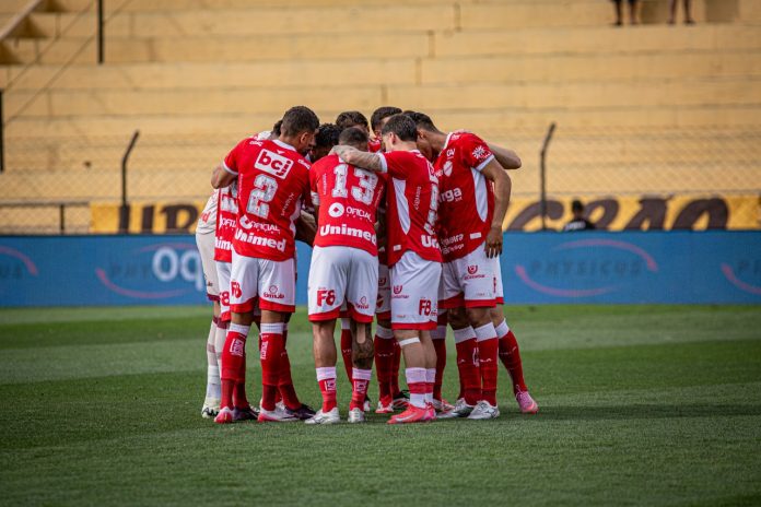 ELENCO VILA NOVA FOTO ROBERTO CORRÊA JOGO NOVORIZONTINO