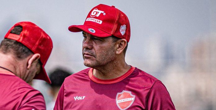 UMBERTO LOUZER VILA NOVA FOTO ROBERTO CORRÊA 2321