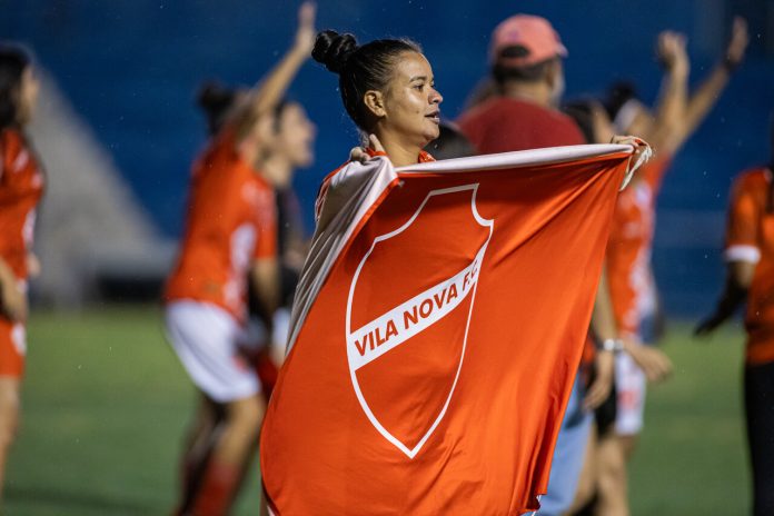 Vila Nova campeão goiano feminino 2025 Foschiera